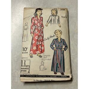 Vintage 1940's DuBarry Pattern #2658B Toddlers Hooded Robe Size 2 HTF